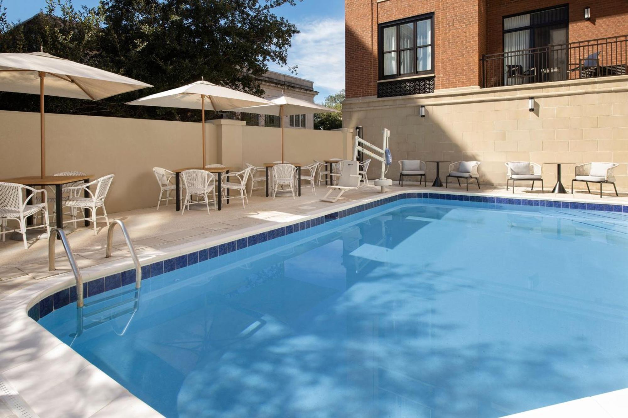 Courtyard By Marriott Savannah Downtown - Historic District Exterior foto