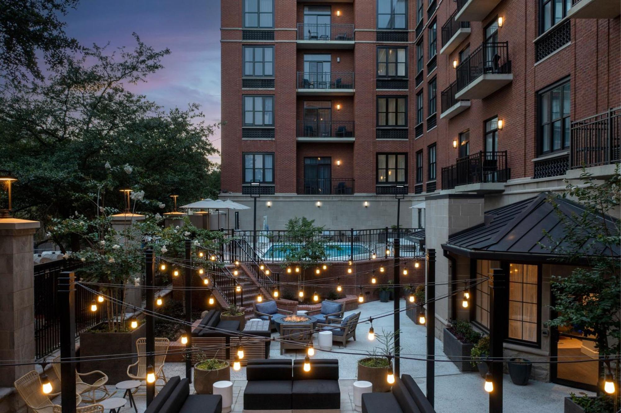 Courtyard By Marriott Savannah Downtown - Historic District Exterior foto